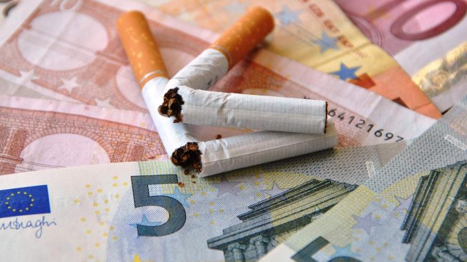 Penerimaan_Cukai_Rokok_Penurunan_Produksi_dan_Dampak_Terhadap_Keuangan